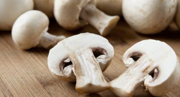 Jak loupat žampiony: snadné způsoby